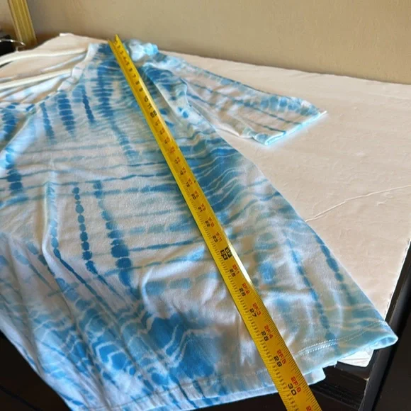 Bleu Clair Women’s Blue & white Print Swim Coverup/Tunic Size Large - Picture 11 of 11